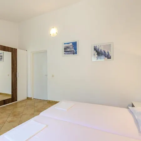 Fuer 4 Personen Ca 43 Qm In Crikvenica, Kvarner Bucht Und Umgebung Apartman *